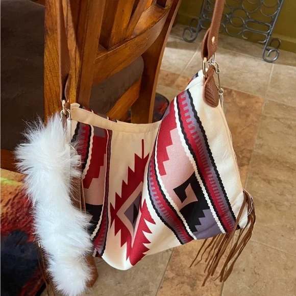 ❤️ Southwestern Aztec Boho Cowgirl Vegan Purse Tote Bag Brand New Condition ❤️ - Picture 7 of 13